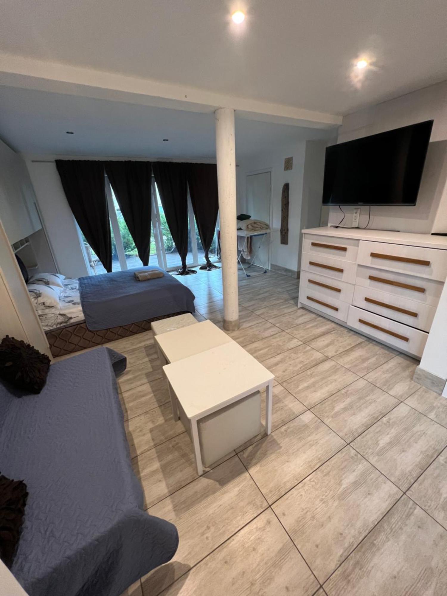 Hello House Villa *